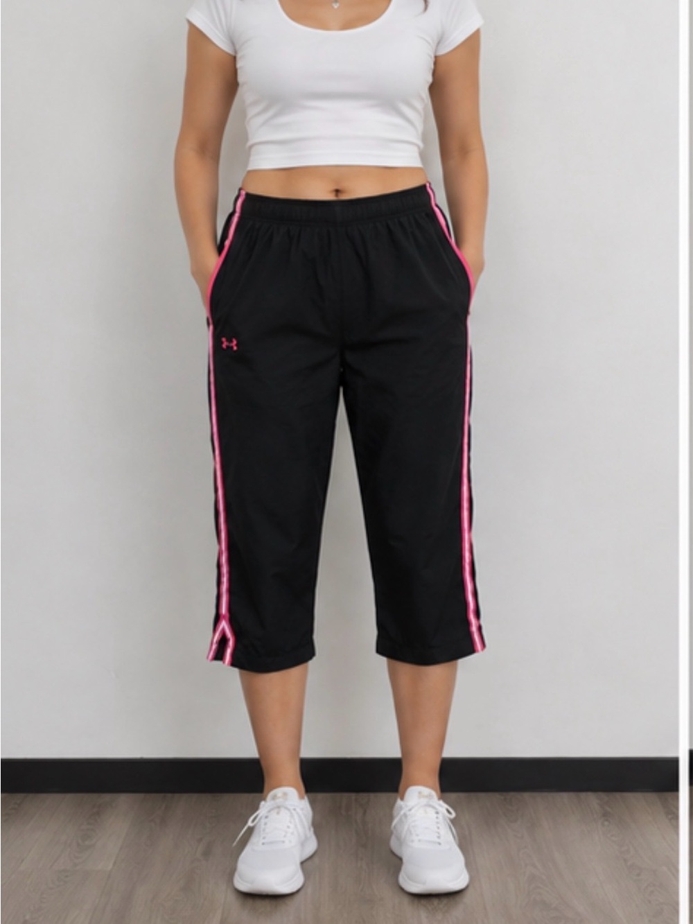 Under Armour all season gear crop workout pants, black, pink. XS